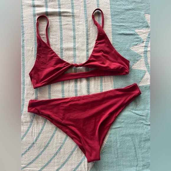 TOAST SWIM - Knot top (M), hipster bottom (L) in Rhubarb - Picture 1 of 7